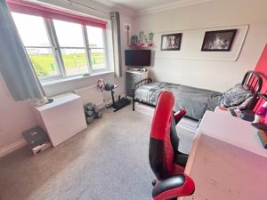 Bedroom- click for photo gallery